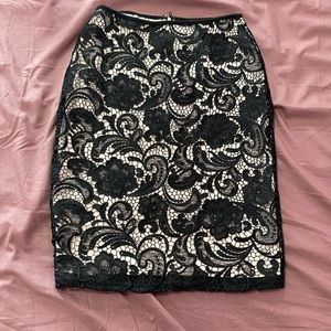 H&M Lace Detailed Pencil Skirt